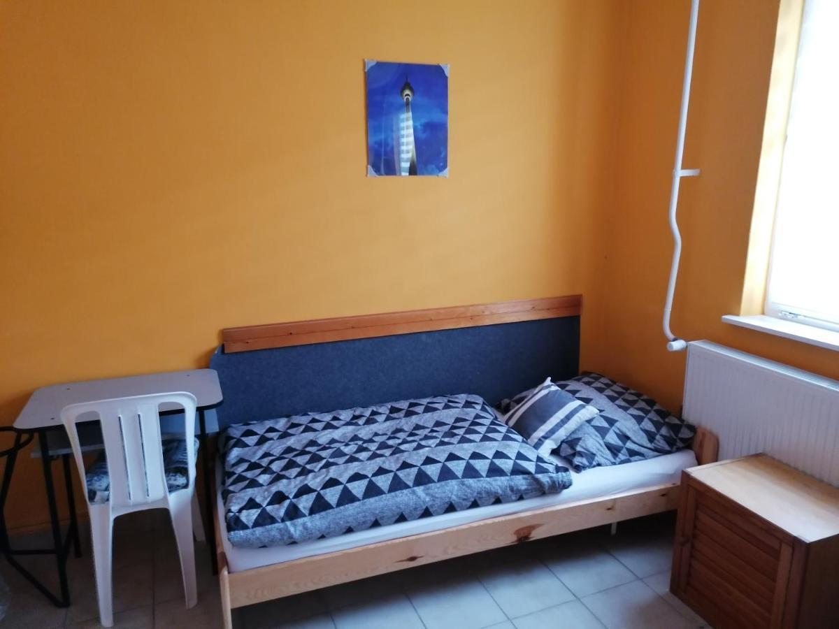 Collingo Belvarosi Szallas Daire Kazincbarcika Dış mekan fotoğraf