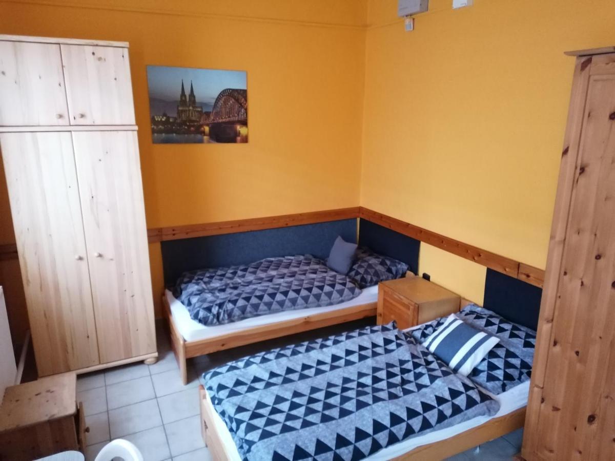 Collingo Belvarosi Szallas Daire Kazincbarcika Dış mekan fotoğraf